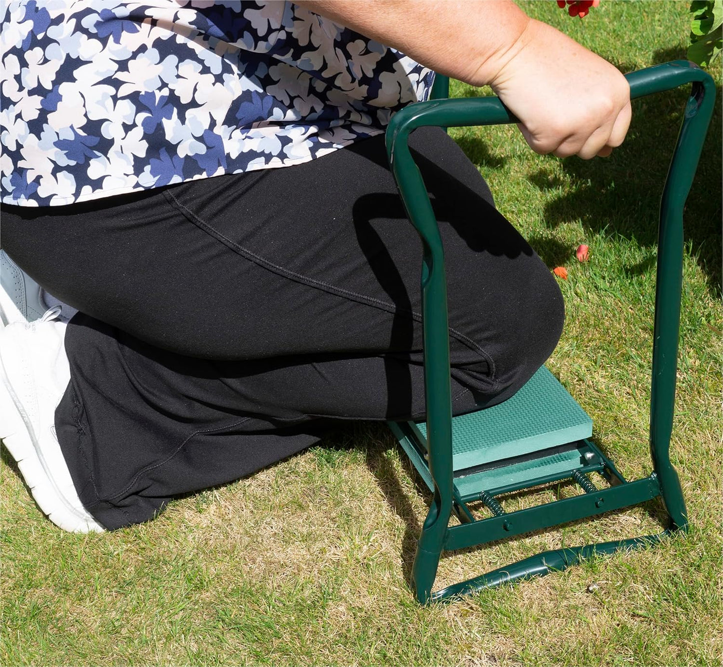 St Helens Home and Garden Folding Multi Use Garden Kneeler and Bench
