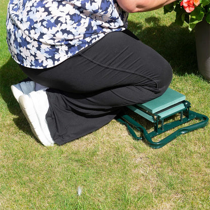 St Helens Home and Garden Folding Multi Use Garden Kneeler and Bench