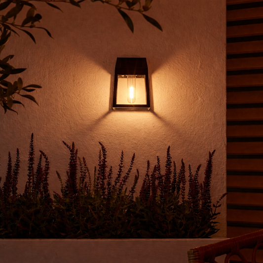 Luxform Vigo Solar Wall Light – Warm White Filament LED Outdoor Door & Fence Light