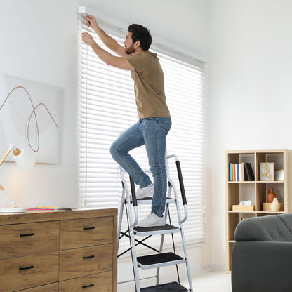 4 Step Ladder with Handrails